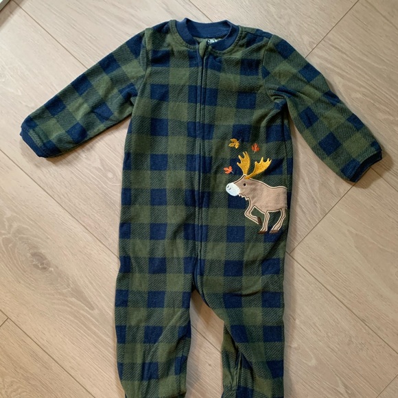 18 months - set of 3 fleece pajamas - Picture 3 of 5